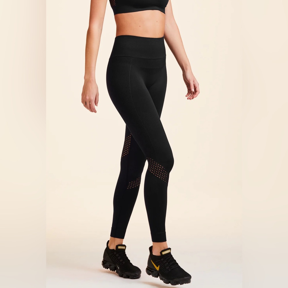 NWT Alala seamless tight